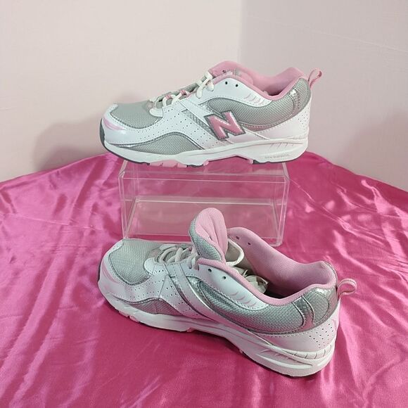 New Balance 515 Youth Girls SZ 6.5 White Pink Gray Athletic Shoes New . - Picture 7 of 10
